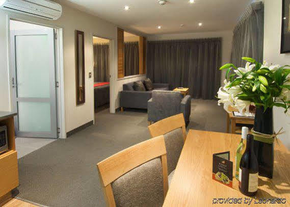Wai Ora Lakeside Spa Resort Rotorua Bilik gambar